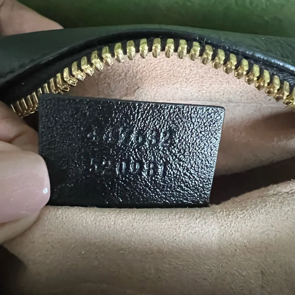 Gucci GG Marmont - Brown Canvas with Black Leather- Crossbody- Like New - Picture 13 of 15